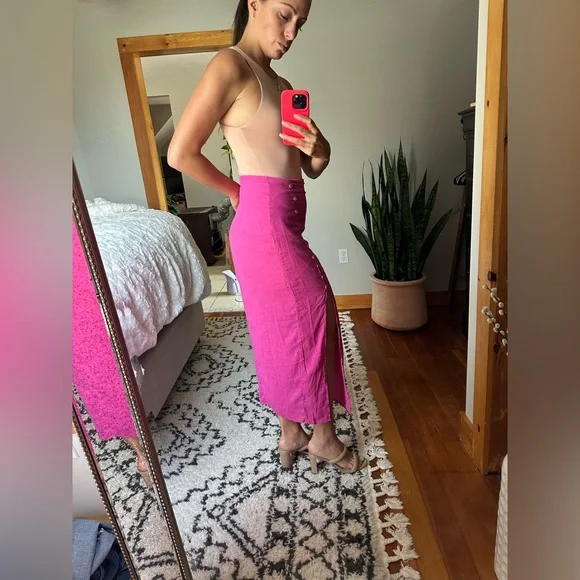 *NWT skirt - Picture 9 of 10